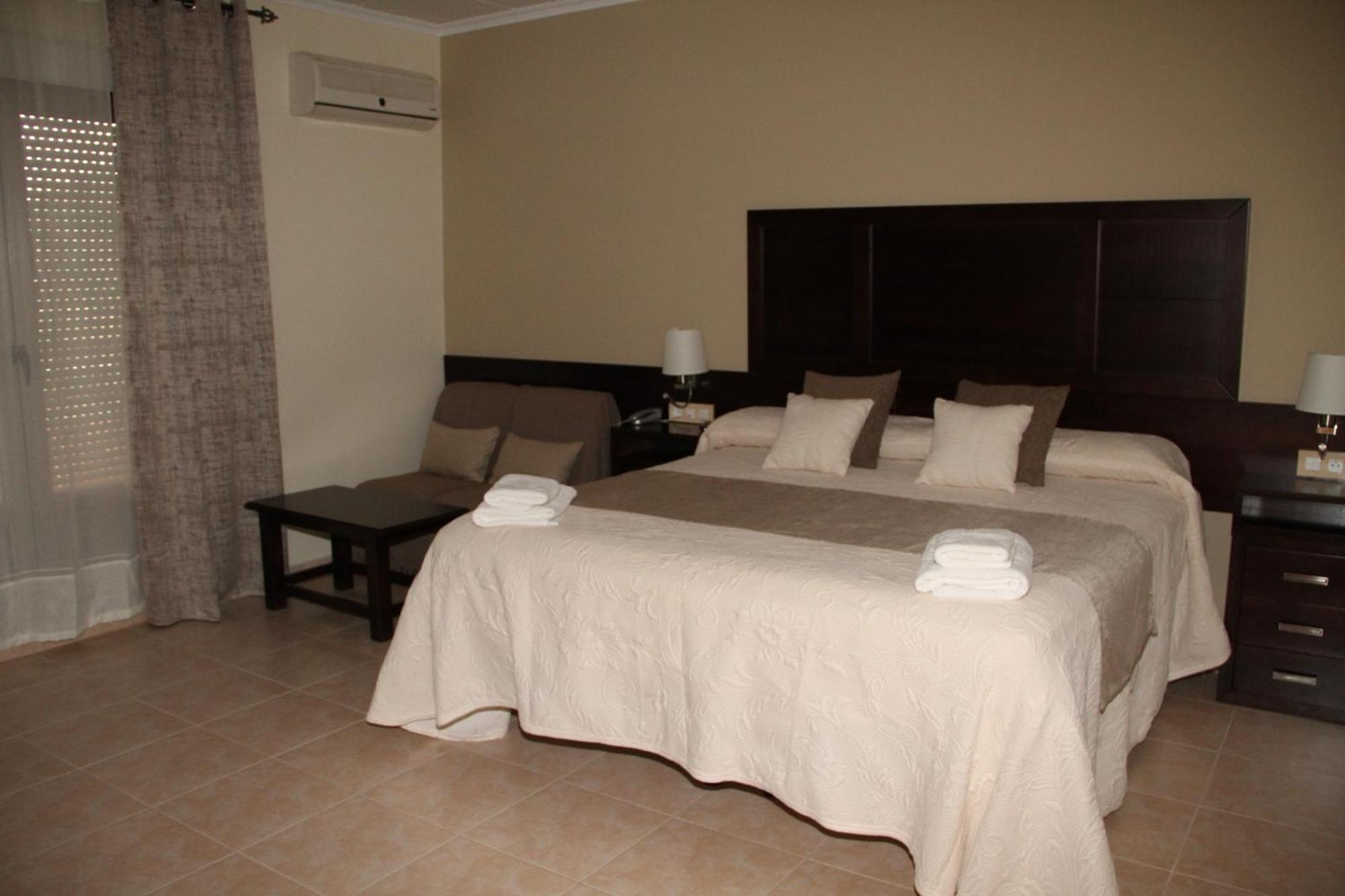 Hotel Don Juan Puente de Génave Εξωτερικό φωτογραφία