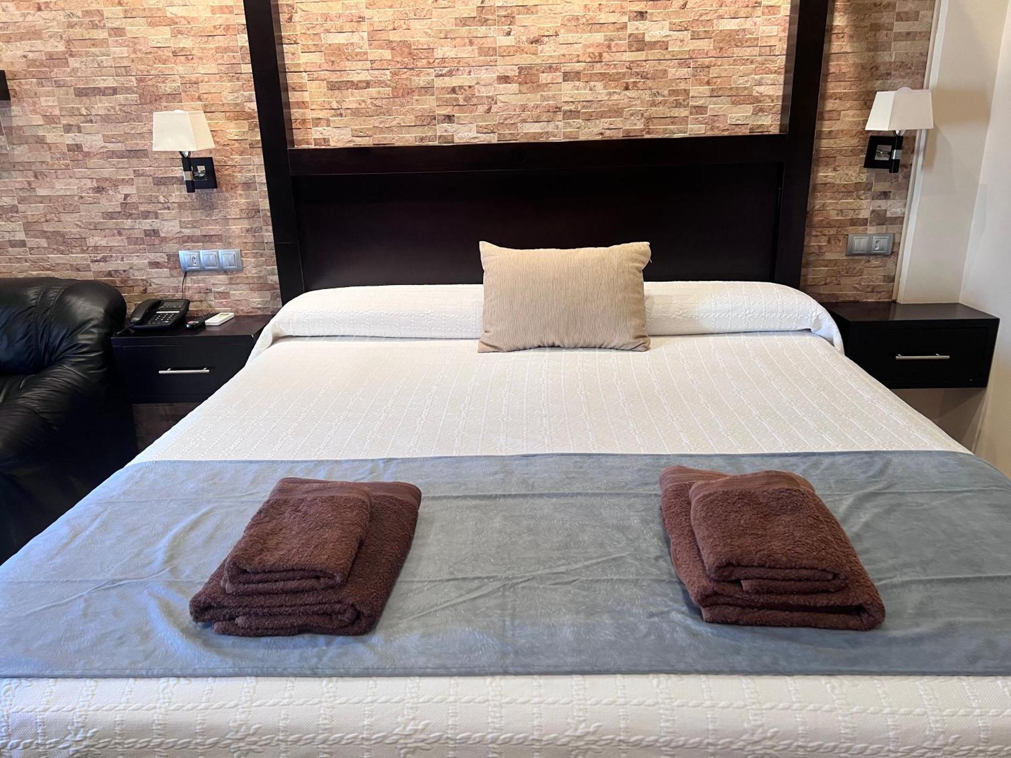 Hotel Don Juan Puente de Génave Εξωτερικό φωτογραφία